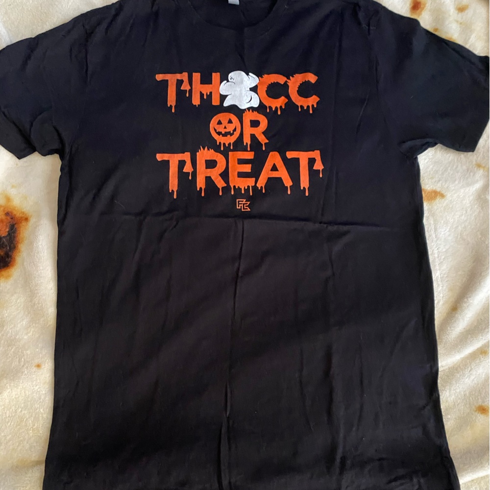 Halloween Spooky Gym Shirt Large